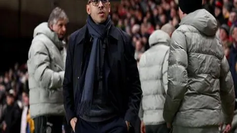 德甲对决，多特蒙德10人应战美因茨，吉拉西点球失效，1-3饮恨败北